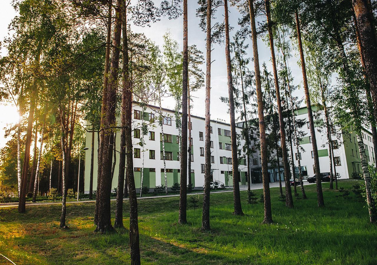 Green Park Hotel Airport Minsk Silichi Exteriör bild